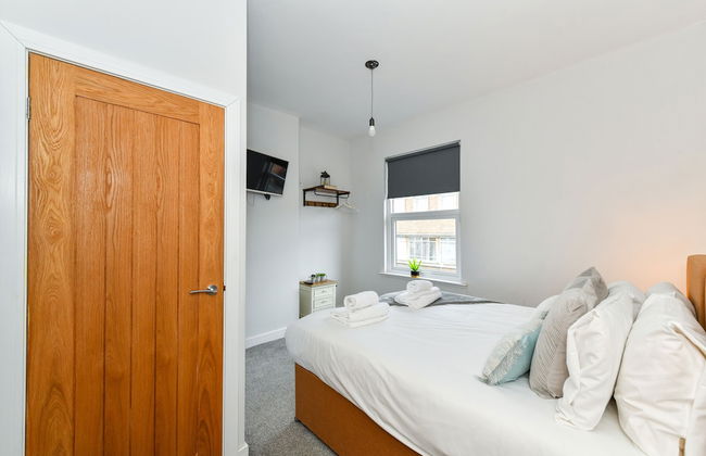 Long Eaton Modern 4bed House - Foto 8