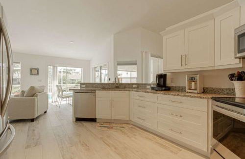 Crown Pointe- Lochwood Ct. - Photo 15