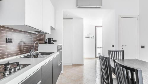 Milan - Bocconi e Navigli - Spacious 3BR Apartment 95 m - Free Parking - Foto 2