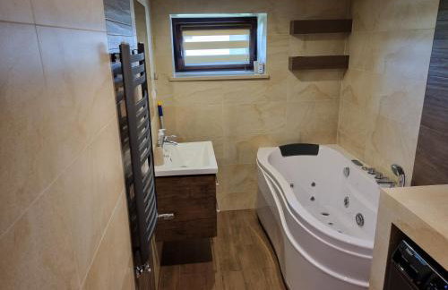 Pokoje jacuzzi - Foto 1