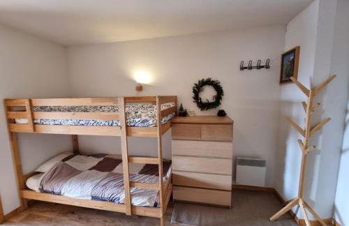 Appartement 4 personnes 32m2 Au pied des pistes- WiFI- Balcon Sud- Chamrousse 1650 - Foto 17