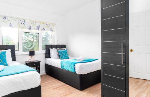 Charming 3 Bed House - Garden - Parking - Wi-Fi Netflix 83BMH - Foto 11