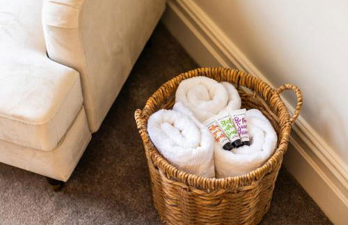 2-Bed Apartment in Redland, Bristol - Work-Ready - Foto 55