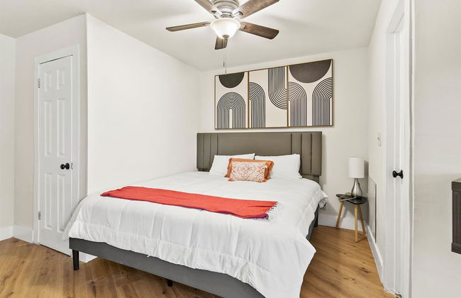 Spacious Studio Apt - Near Merrimack Park - Foto 2