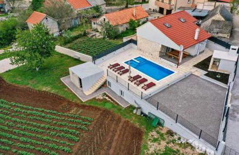 Awesome Home In Lecevica - Foto 17