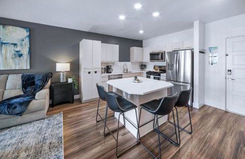 Deluxe Central 1BR 1BA Pool,Hot Tub,Gym,Parking - Foto 12