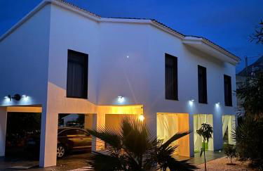 Villa Levinor - Photo 1