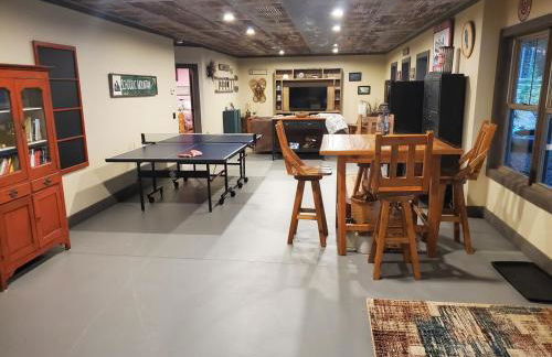 Downeast Sunset Luxury Lakehouse - Photo 6