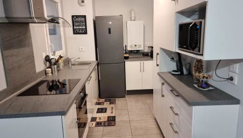 Appartement de standing au centre de Chassieu - Foto 2, stove, dishwasher, pet friendly, minibar