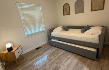 Ideal house close to everything - Foto 46