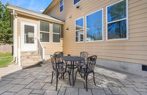 Spacious Family Getaway ~ Fire Pit~ Private Office - Foto 13