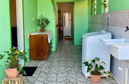 Casa Privativa com Varanda Gourmet e Churrasqueira- Pet Friendly- Wi-Fi e Garagem - Photo 5