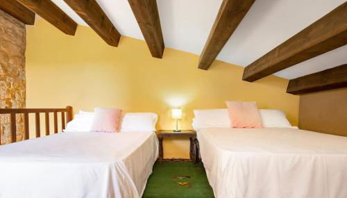 'La Petita' Cruilles Costa Brava Chic Welcoming Cottage Medieval Village - Foto 2