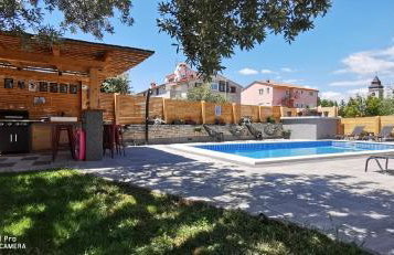 Apartment olive tree garden&poll view 4 plus 2, 130 m2 with tiki bar - Foto 48