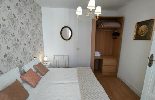 Rua Nova Apartment 28, 3 Dormitorios, WIFI, PS4 y Netflix, a 200m Catedral - Foto 58