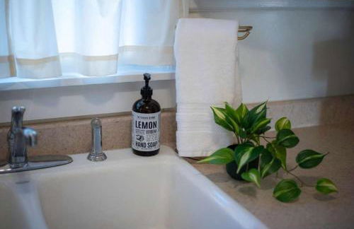 Sunny Side on Storm 3BR 3BA Retreat - Foto 17