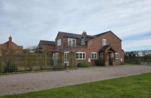 ROW House - Cheshire Countryside - Foto 1