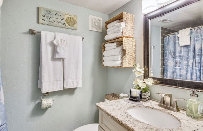 Ocean Oasis by Ryson Vacation Rentals - Photo 11