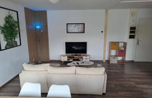 Appartement Proche Gare et Circuit 24h - Foto 3