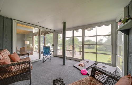 Centrally Located Brevard Home with Deck and Fire Pit! - Foto 23