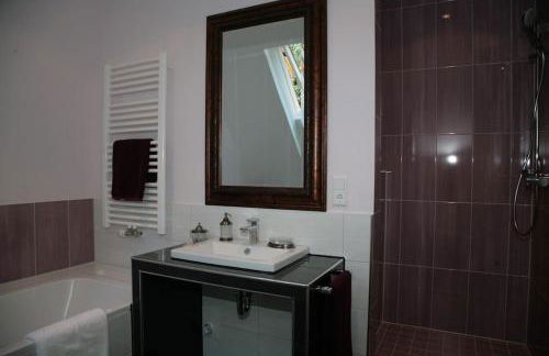 Haus Keppelborg: ZI Antonia mit Kirchplatzblick - Foto 4