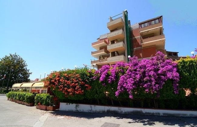 Comeinsicily - Rocce Nere - Foto 57