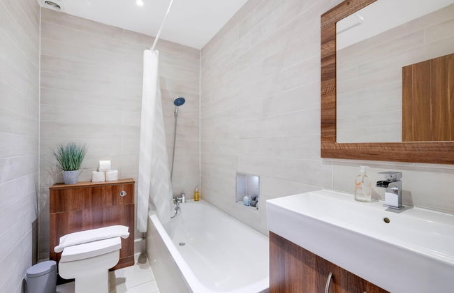 Town Center 4 Bedroom 4 bathroom House - Foto 56