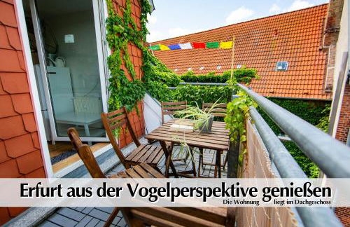 Helle 80m2 Maisonette FEWO mit tollem Balkon ins Grüne, Kingsize Bett, Smart-TV - Nur ein kurzer Spaziergang in die Altstadt und zum Domplatz - Kostenlose Parkplätze in den umliegenden Straßen - Ausgewählte Empfehlungen für Erfurt inklusive - Foto 9