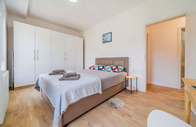 Modern Apartment With Balcony And Garage - Foto 2