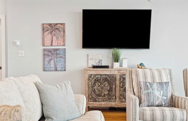 Oceanfront w/ Pool, Panoramic Deck Views, 5bdr Folly Ocean Breeze by Avantstay - Foto 9