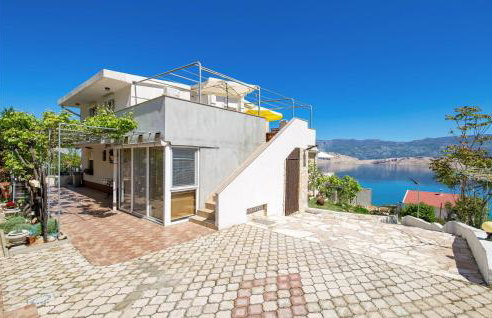 1 Bedroom Lovely Apartment In Bosana - Photo 4