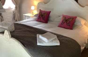 1A River Cottage, Baslow - Photo 2