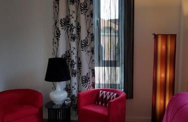 Luxurious Pink House and Parking - Foto 25