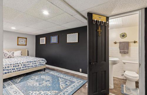 Steps to Edgewater - Sleeps 14 - Fun Game Room Retreat - Foto 64