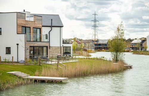 Woodsford WI22 Silverlake Dorset. Lake access. - Photo 20