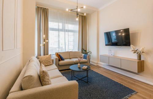 Renovated! 120qm Apartment 2 Bathrooms Balcony Up to 9 Guests - Foto 12