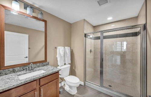 Luxury High-Rise w/ City View | Paid Parking | Gym - Photo 22