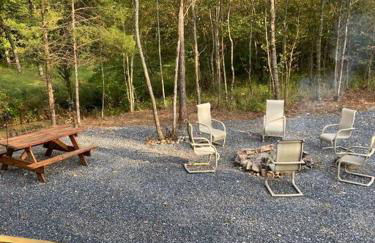 Livin on the Edge Cabin in Albert Pike, Beautiful! - Foto 40