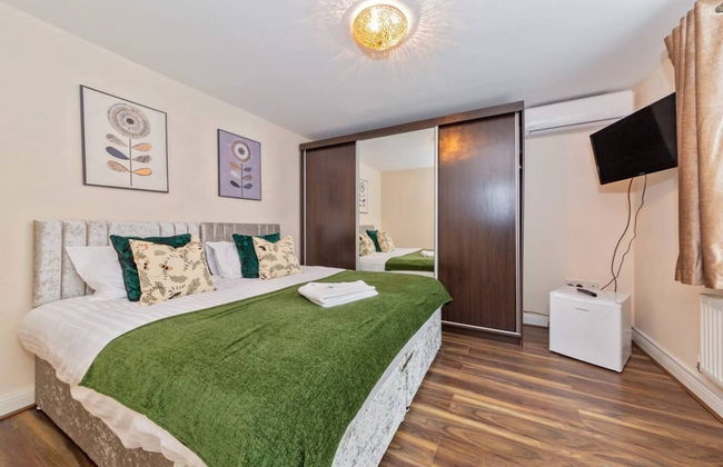 Large 5BR Home in Bedford Ideal for big Groups - Foto 2