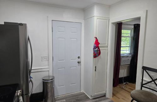 Charming 3 bedroom 2 bath home in Bloomfield with wishing well - Foto 63