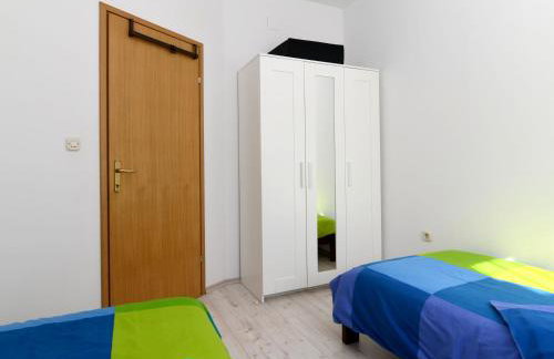 Nadia's house - Photo 13