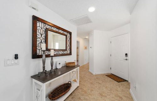 Villages Villa - Prime Location - Fenced Yard - Foto 11