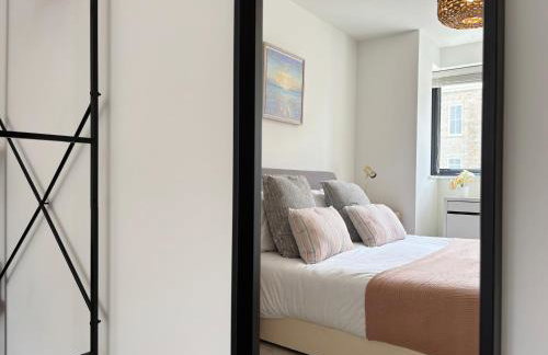 Kerensa 3 bed townhouse located close to the beach with Parking - Photo 8