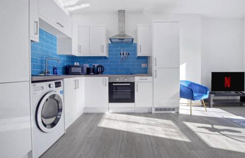 Super Cozy I Sleeps 3 I Fast Wi-Fi I Self Check-in I Free Parking I LongTerm Rates Available - Foto 10