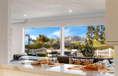 Ocean View Retreat Firepit & Spacious Yard - Foto 10