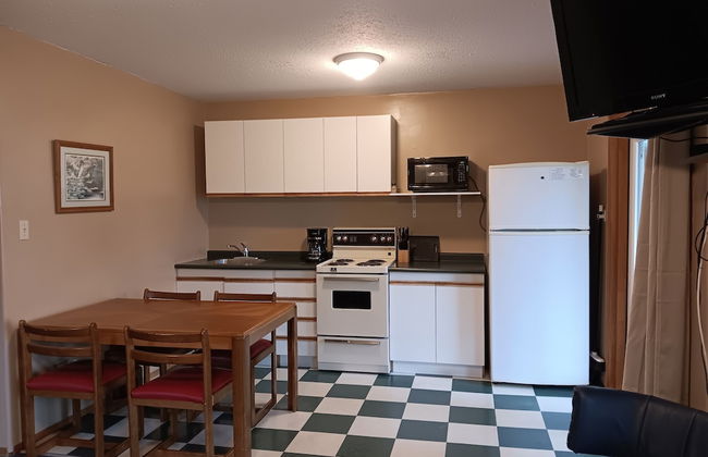 Bayside Resort - Photo 13