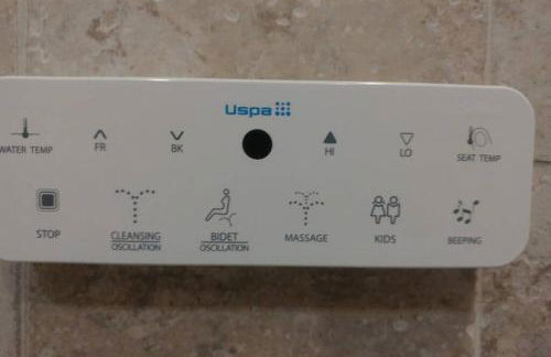 Contemporary 3 Bedroom Apt with Sauna in Woods - Foto 32