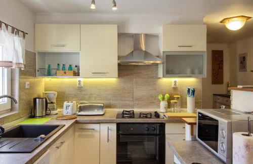 Charming villa Nera with pool and hydromassage near the beach - Foto 16