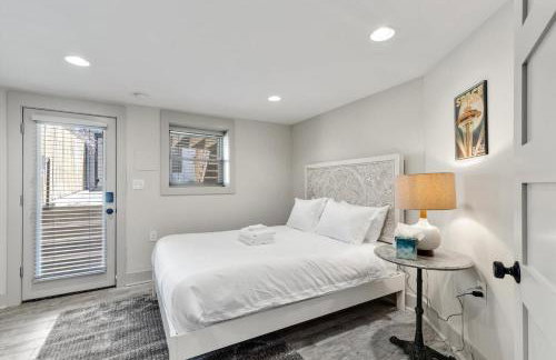 Classy Central DC Bloomingdale 1-BR Getaway - Foto 15