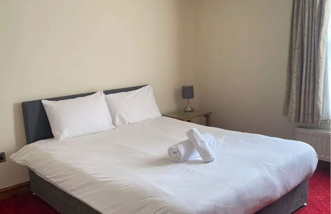 The Knighton Apartment by Paymán Club - Photo 6